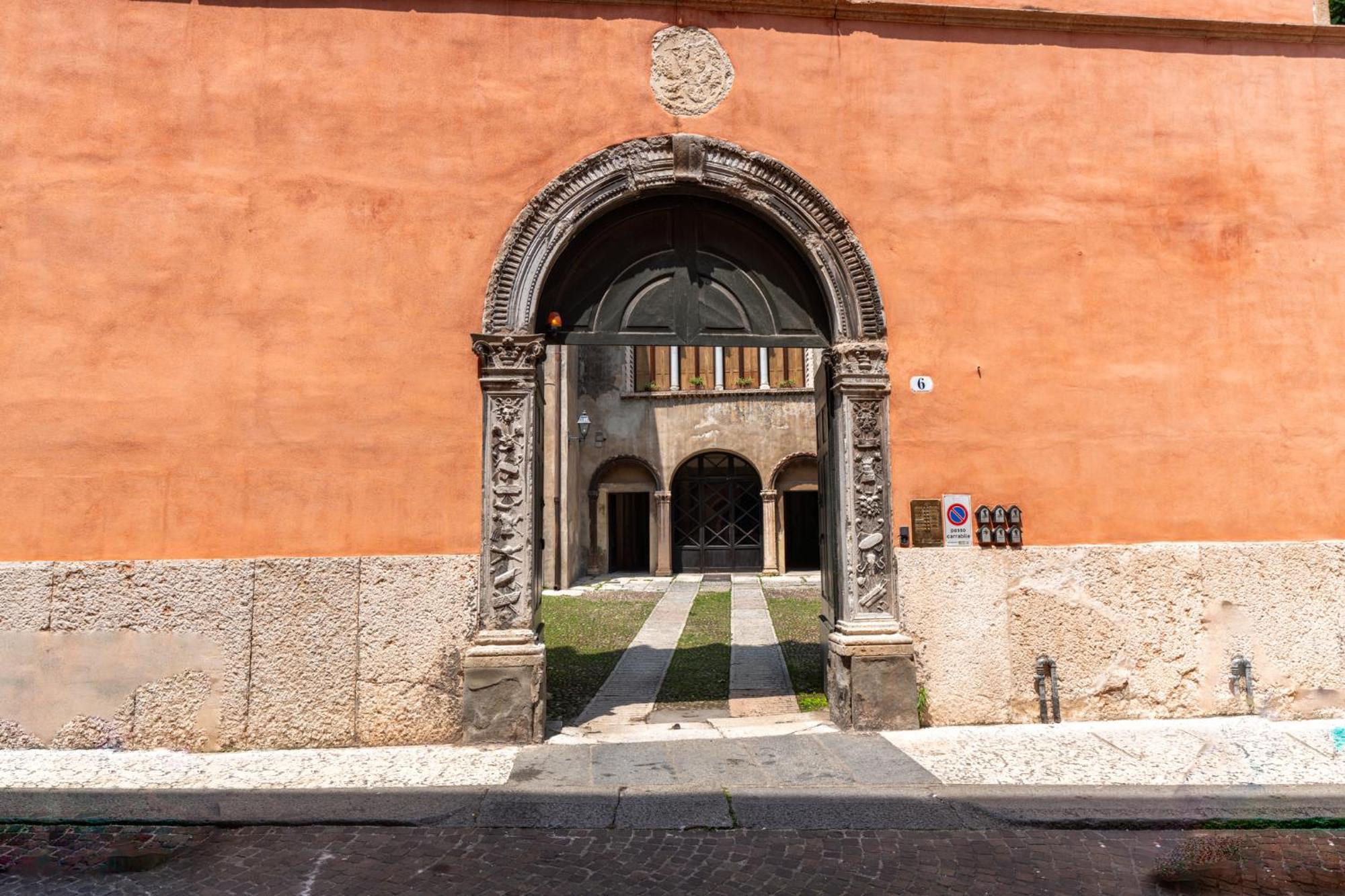 Palazzo Delle Guglie By Postcardsfrom Aparthotel Verona Kültér fotó