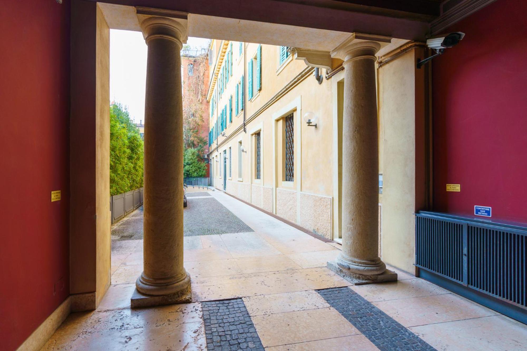 Palazzo Delle Guglie By Postcardsfrom Aparthotel Verona Kültér fotó